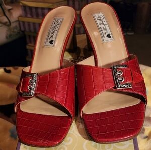 The Brighton "Tyler" Red Croc Embossed Leather Slide Sandal Size 9 BOX EUC